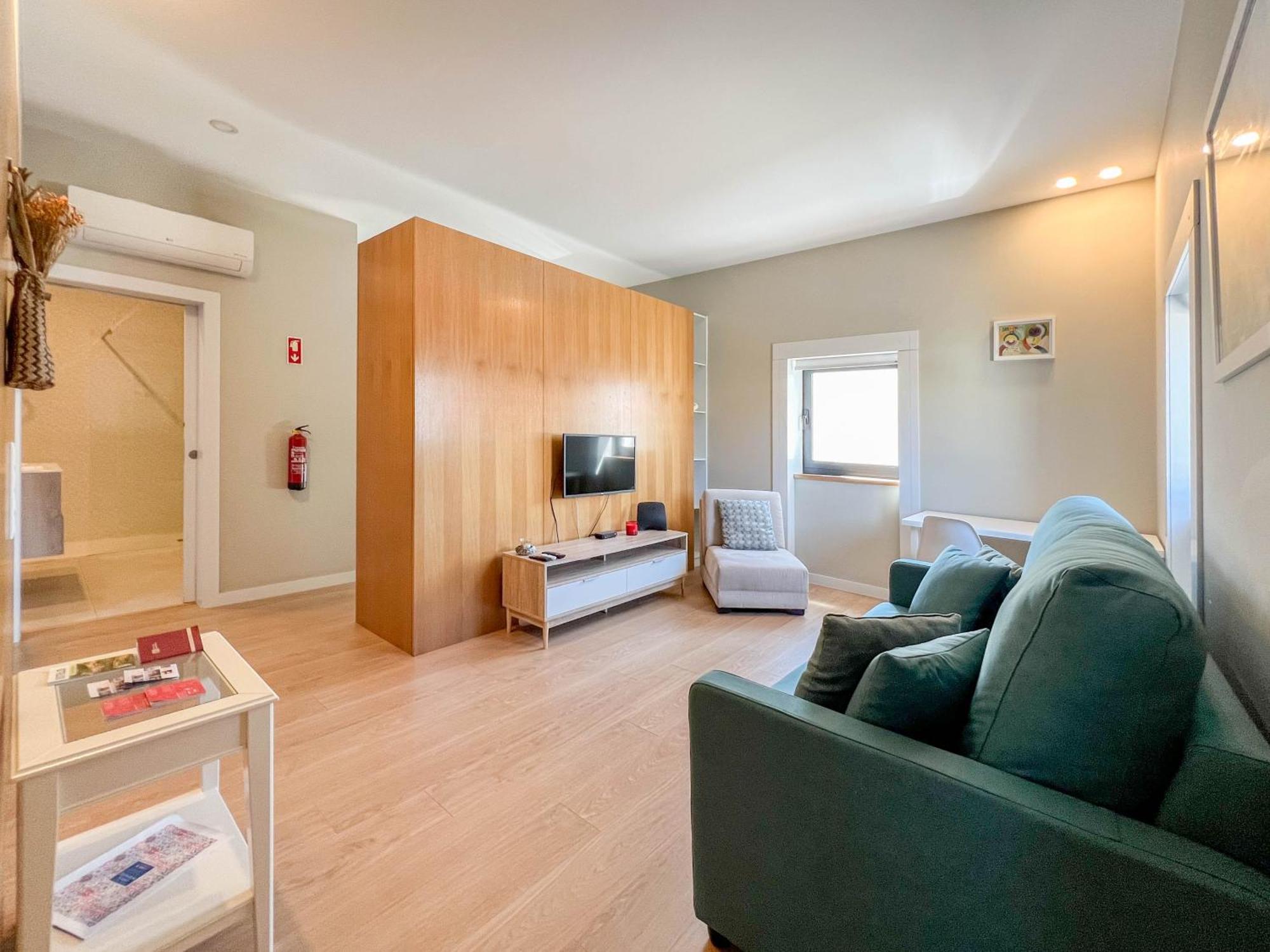 Casa Sao Vicente - Near Centre With Private Parking